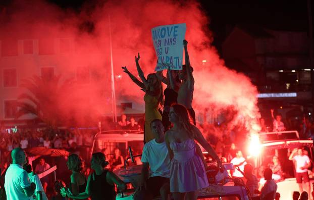 Vela Luka: Održan koncert "Trag u beskraju" posvećen Oliveru Dragojeviću