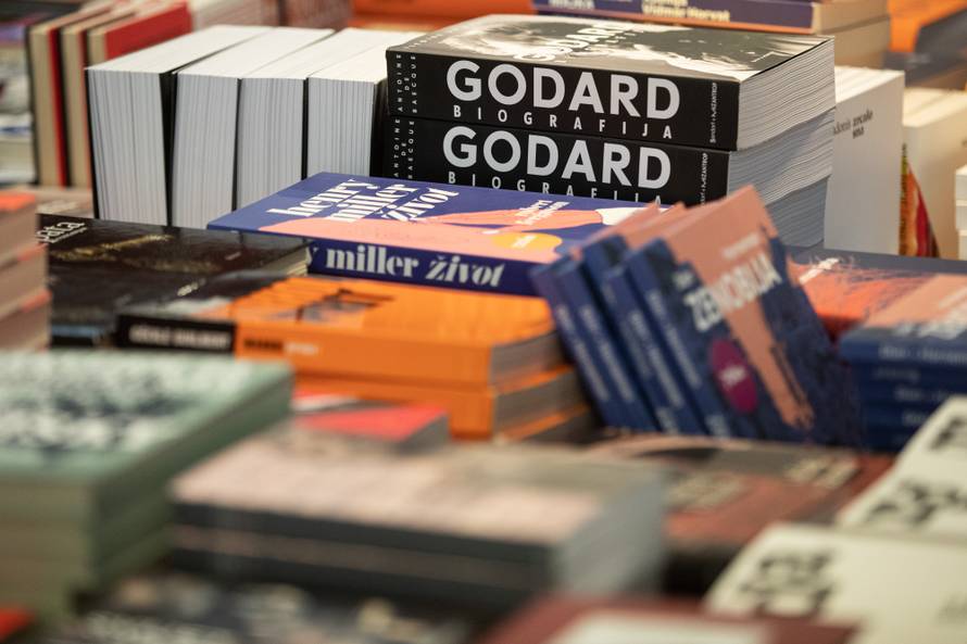 ‘Knjigama se opskrbimo da potraju do sljedećeg sajma’