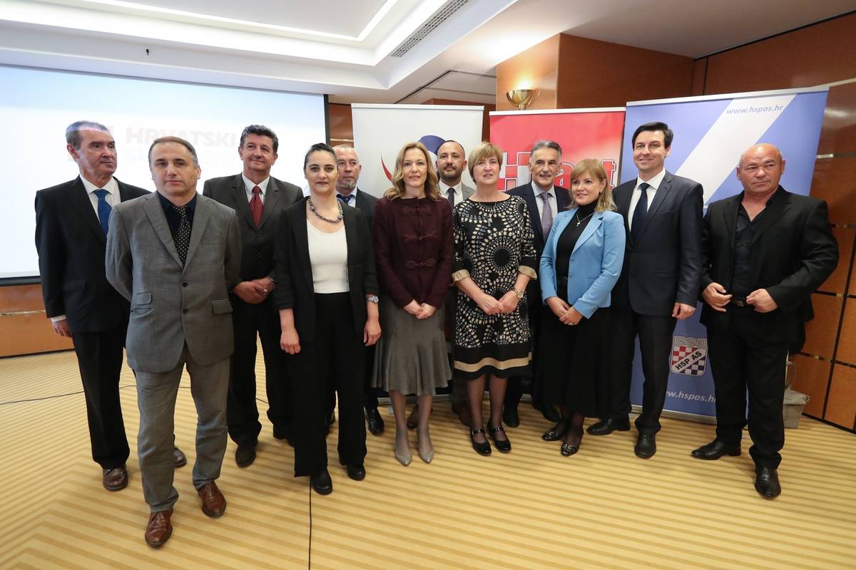I Bernardica bi išla u Bruxelles: Desnica je predstavila EU listu