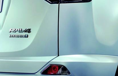 Tajnovita Toyota: RAV4 Hybrid donosi nam puno iznenađenja