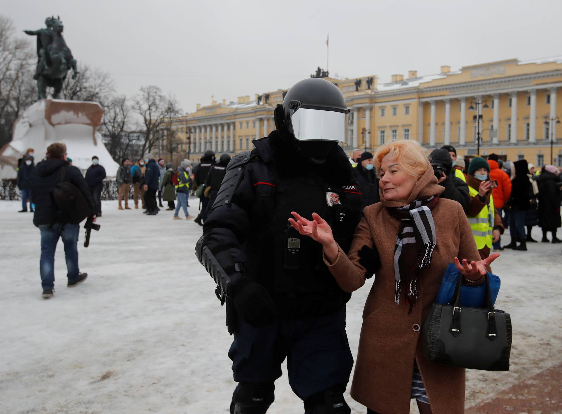 Navalny supporters protest his arrest in Saint Petersburg