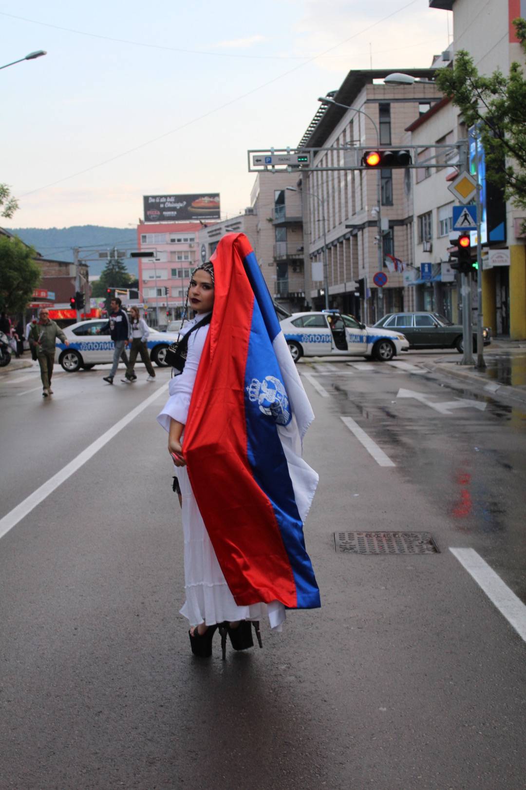 Maturantica podijelila Balkan: 'Narodna nošnja i podvezice. Srknaviš tradiciju, skidaj to'