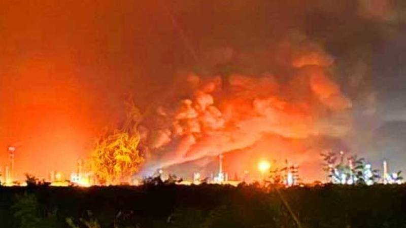 Požar v največji rafineriji nafte na Madžarskem: preiskava poteka, možni vplivi na oskrbo Srbije