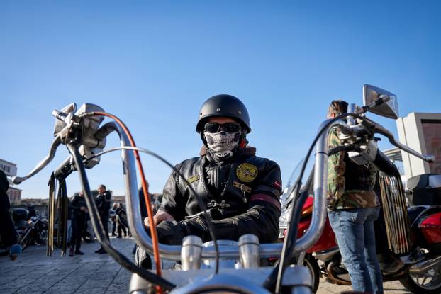 Zadar: Moto defile Zadar - Maslenički most koji je održan povodom obilježavanja 33. obljetnice VRO Maslenica