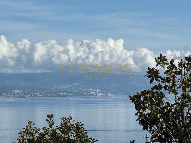 FOTO Za 21 kvadrat garsonijere u Opatiji traže 149.000 eura! Prodavač: 'Ima pogled na more'