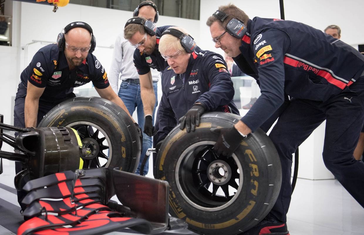Još jedna sezona Formule 1 vozit će se na istim gumama