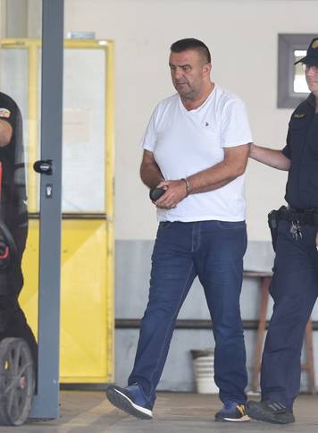 U prostorije USKOK-a u Branimirovoj na ispitivanje je doveden Ivan Dev&ccaron;i&cacute;