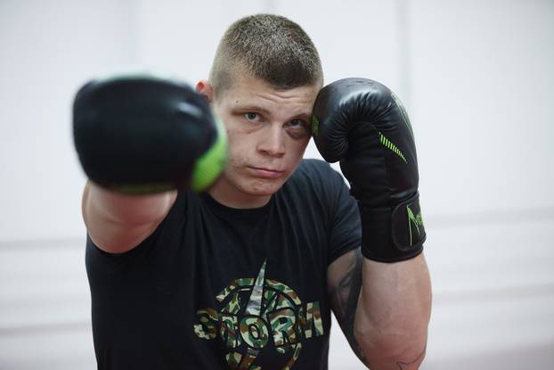 Luka Tiriel Abramović, bivši skijaški reprezentativac koji se prebacio na MMA borbe u kavezu