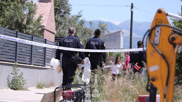 Kaštel Sućurac: Policijski očevid na mjestu gdje je sin usmrtio majku