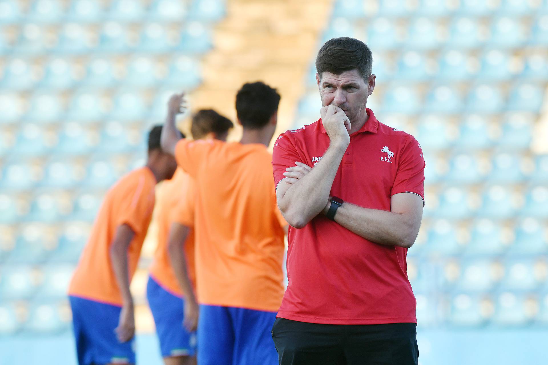 Stevan Gerrard trener Al Ettifaqa na zagrijavanju uoči prijateljske utakmice sa NK Varaždin 