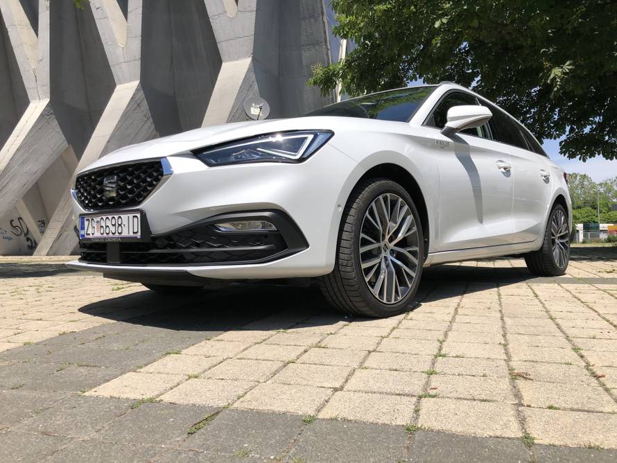 Izuzetno prostrani karavan s dobrim starim TDI motorom