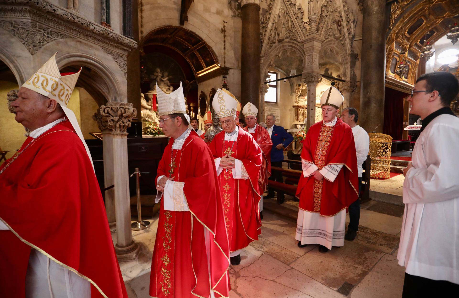 Split: Svečana procesija i sveta misa u čast sv. Duje