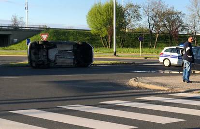 Dvoje ljudi ozlijeđeno u sudaru u Zagrebu: Promet je prekinut