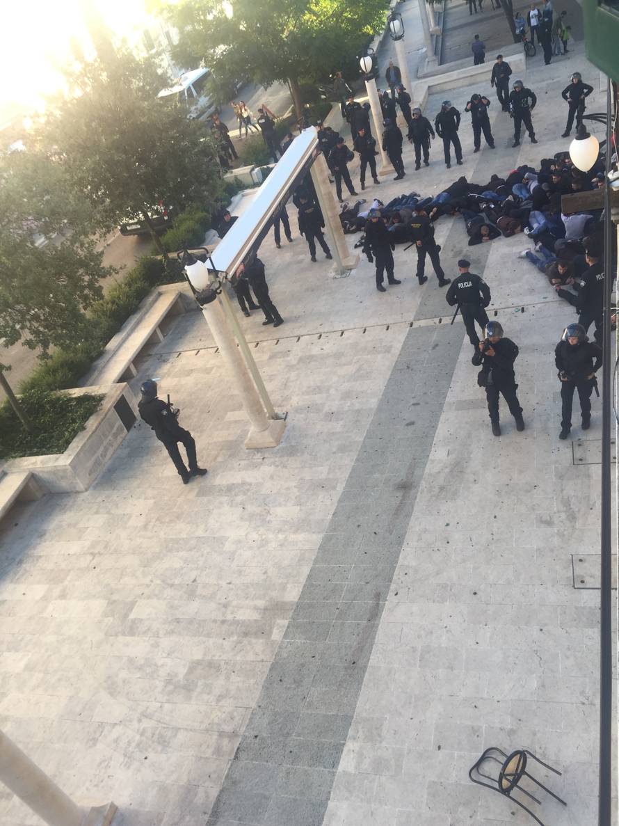 Tučnjava u Šibeniku: Torcida je napala Funcute, 76 privedenih