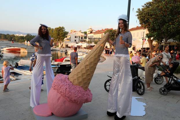 Njivice: Festival sladoleda na rivi