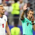 Evo tko je Clement Turpin, sudac koji je &scaron;okantno ponovio penal nakon Livakovi&cacute;eve obrane!