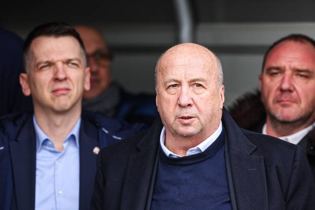 Bjelovar i Dinamo sastali se u osmini finala Hrvatskog nogometnog kupa, zagrijavanje