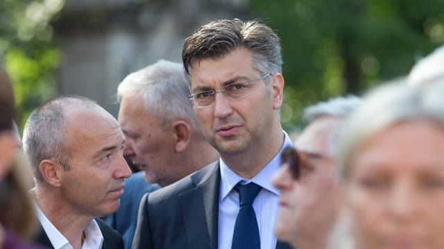 HDZ: Plenković već sutra ima  potpise; Most: Još je prerano...