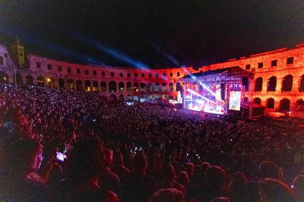 Koncert Tonija Cetinskog u pulskoj Areni