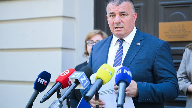 HOK: 'Ne povećavajte namete za obrte s do 40.000€ prihoda'