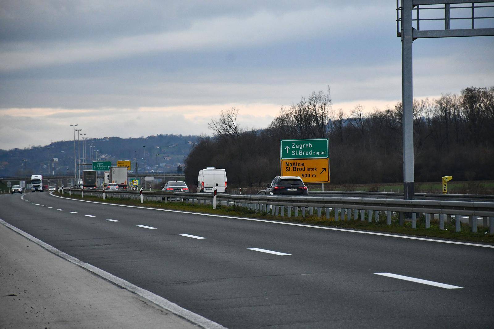 Slavonski Brod: ​U teškoj prometnoj nesreći na autocesti A3 poginula žena 