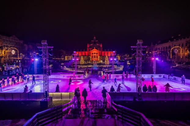 Zagreb: Ugođaj na Zagrebačkom Adventu