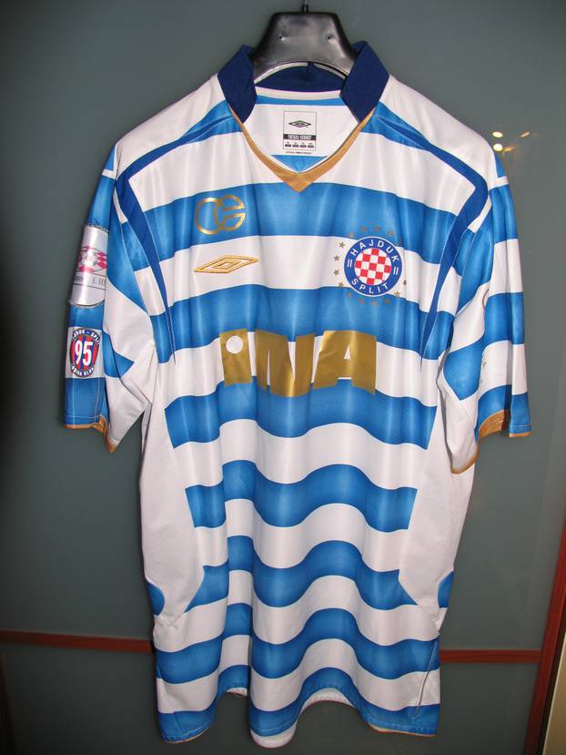Hajdukovi dresovi treće garniture