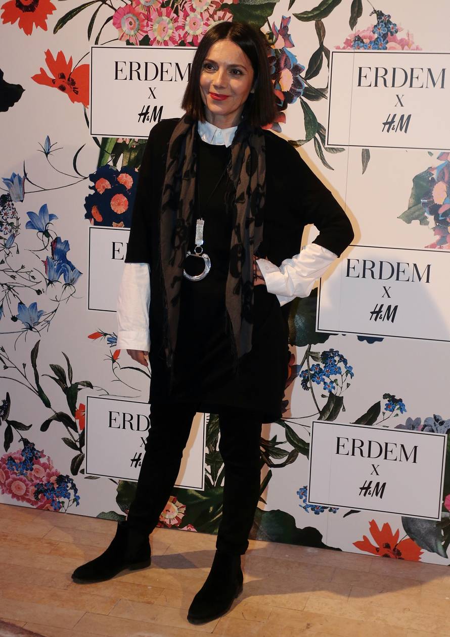 Rozga se isprsila, a Borna je pokazala previše u prozirnom