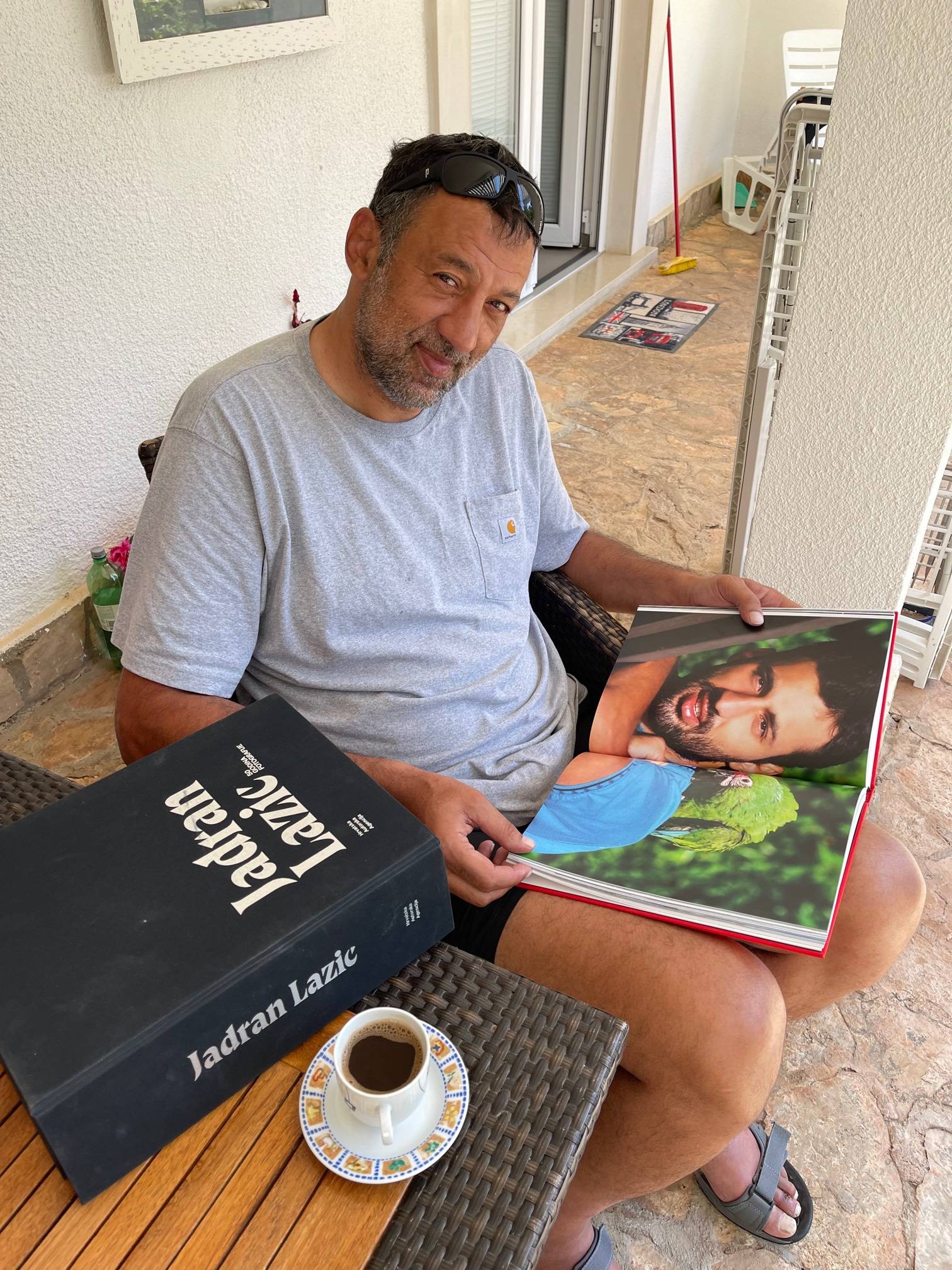 Vlade Divac došao na Hvar kod fotografa Lazića: Bivši košarkaš uživao je u poljima lavande...