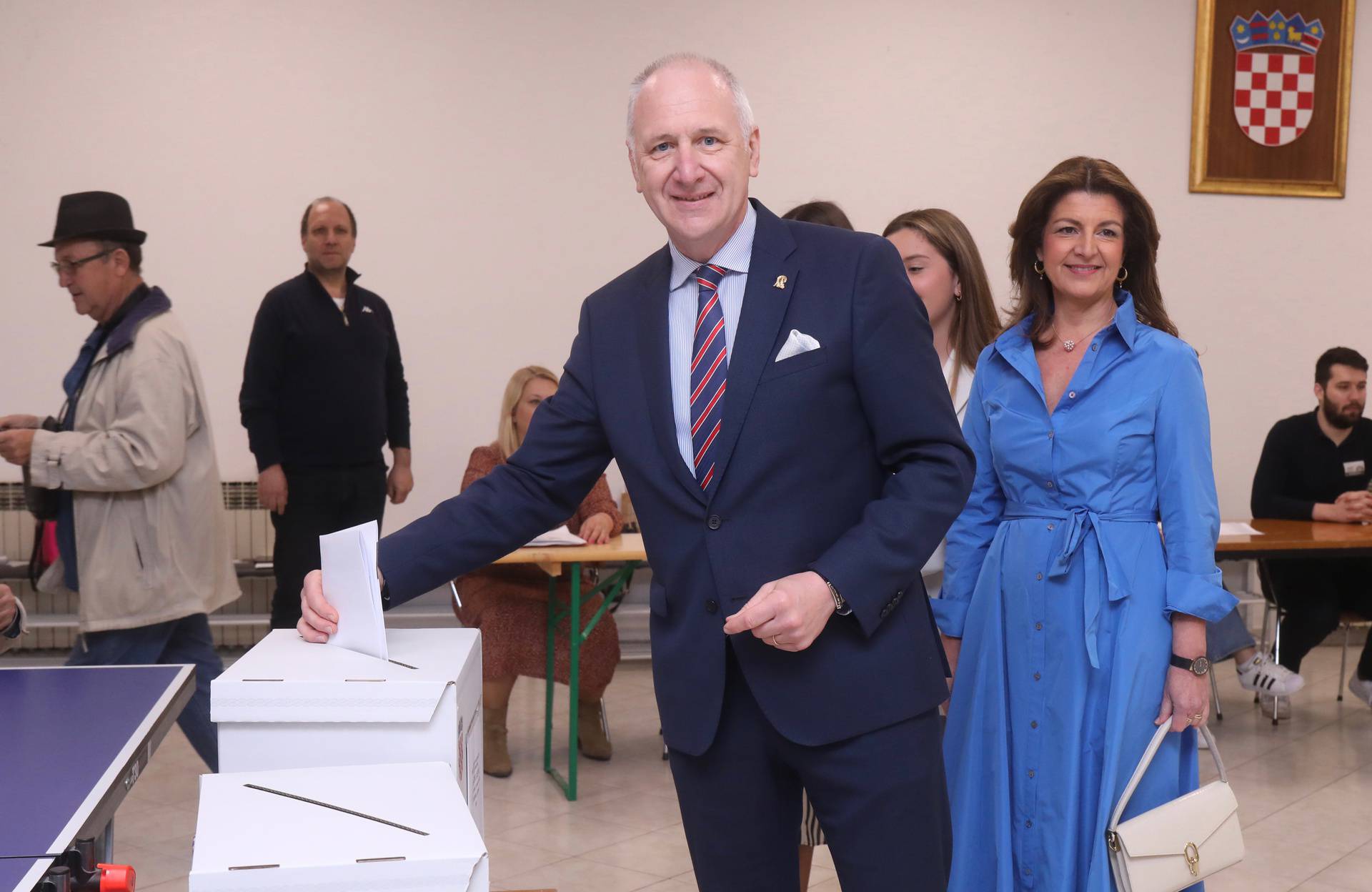 Split: Andro Krstulović Opara glasovao na parlamentarnim izborima