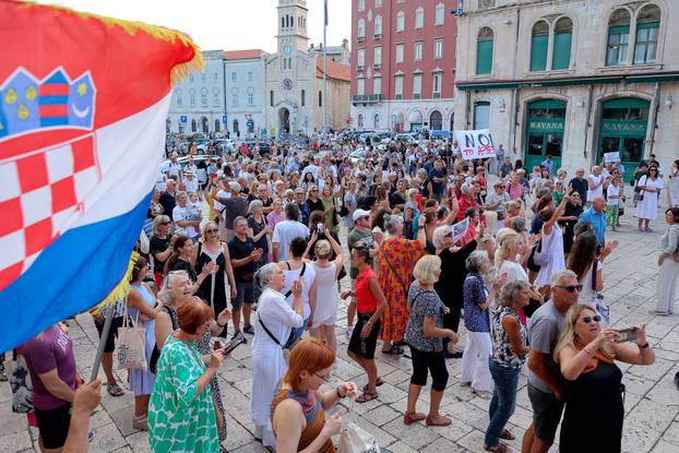 Split: Građani ponovno prosvjeduju protiv broda Moby Drea