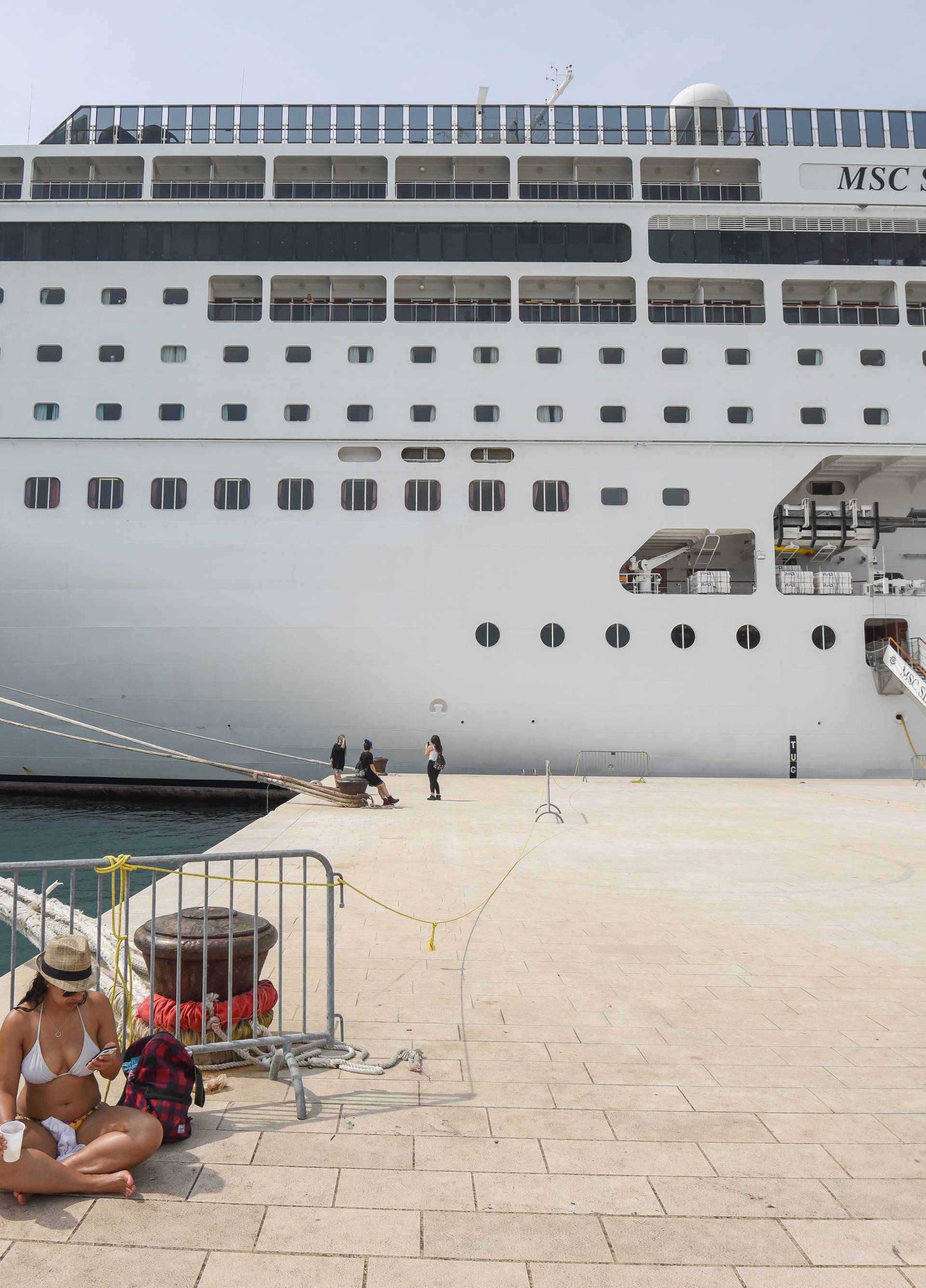 Uplovio najveći od svih kruzera koji će ovog ljeta stići u Zadar