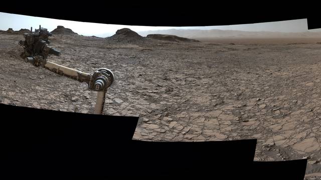 Mars izgleda skoro kao Zemlja na novim snimkama Curiosityja
