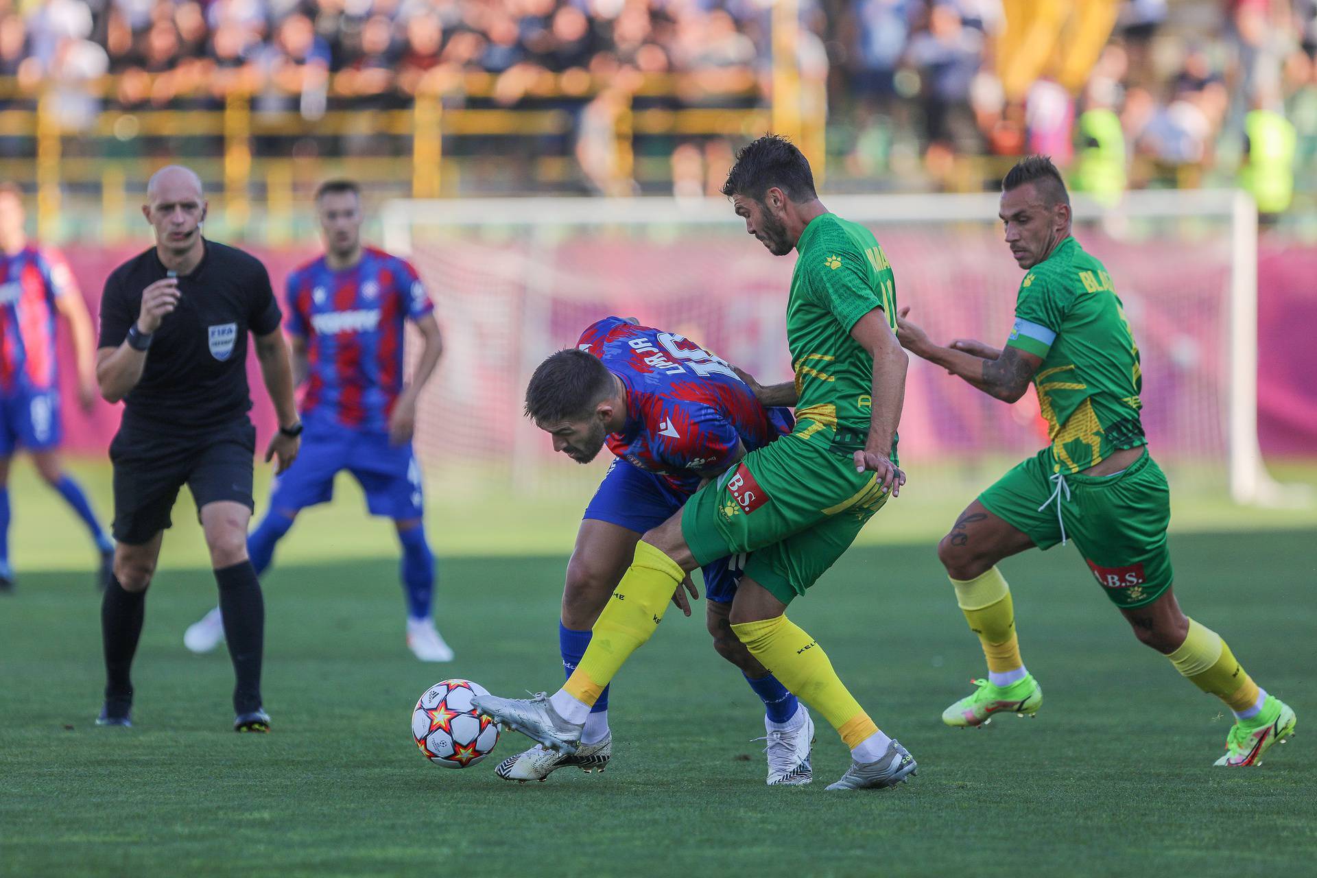 U 8. kolu 1. HNL susreli se Istra i Hajduk