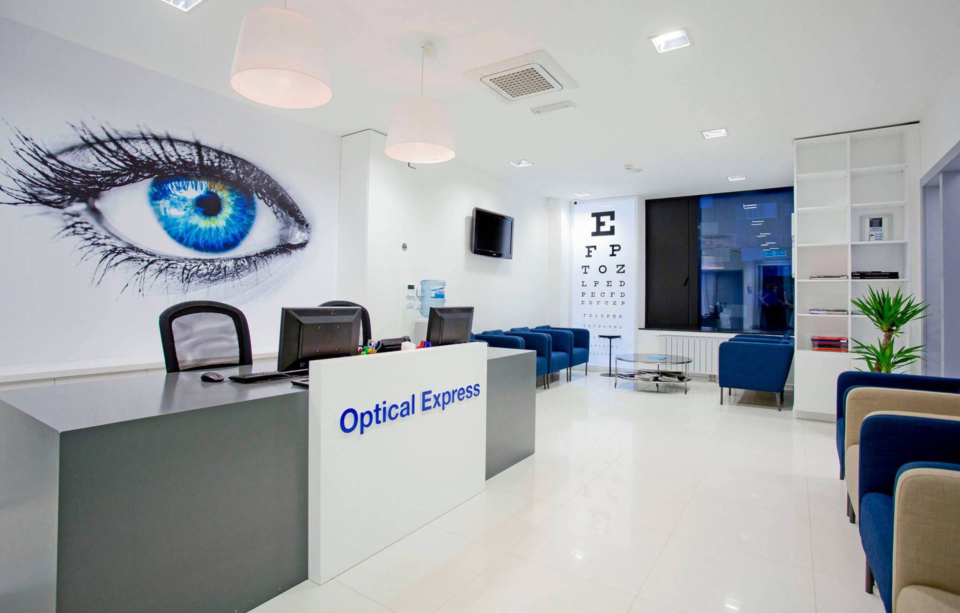 Povoljnije nego ikad! Laserska korekcija vida s dodatnim popustom u Optical Expressu!