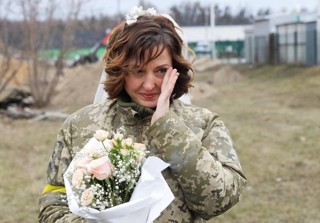 Members of the Ukrainian Territorial Defence Forces got married in Kyiv