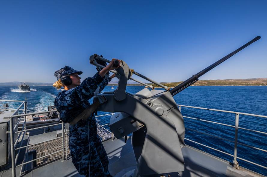 Split: Posada Hrvatske ratne mornarice tijekom vježbe za vojni Mimohod 2025. 