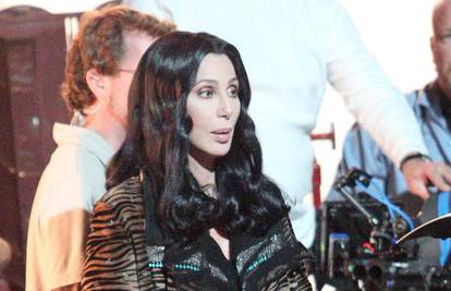 Cher se boji da je paparazzi ne otmu i ubiju, osjeća se ranjivo