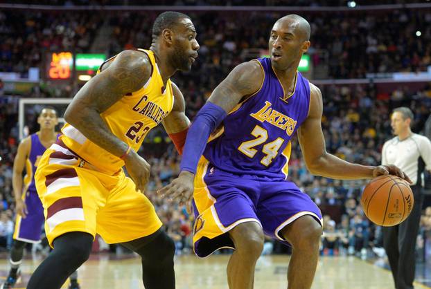FILE PHOTO: NBA: Los Angeles Lakers at Cleveland Cavaliers