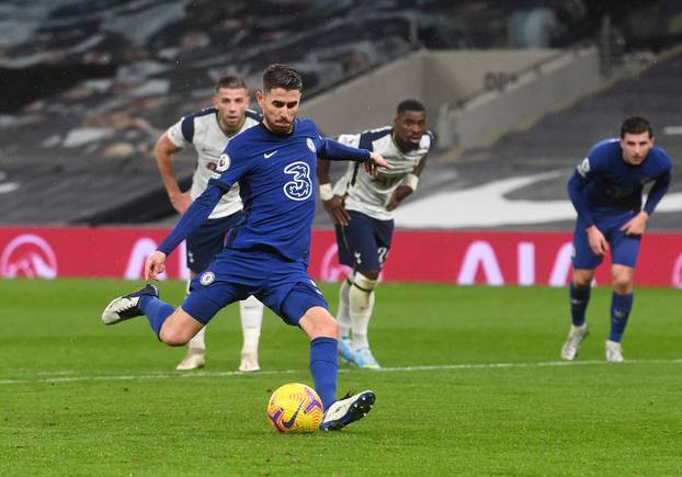 Premier League - Tottenham Hotspur v Chelsea