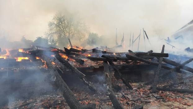 FOTO Evo kako izgleda skladište HŽ-a u Osijeku nakon buktinje