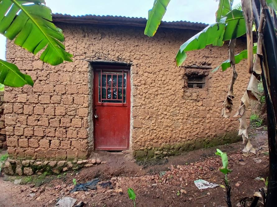 Hrvatska udruga je mladiću iz Afrike prikupila novac za skupu operaciju: 'Sada može hodati!'