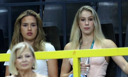Split: Veliki broj žena pratio meč prvog kruga završnice Davis Cupa