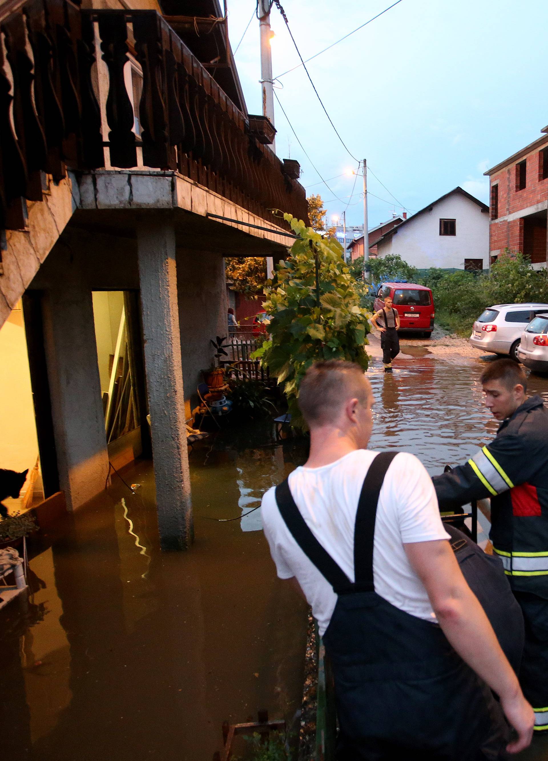 Nevrijeme je uzelo jedan život: 'Ljudi su bježali, bila je panika'