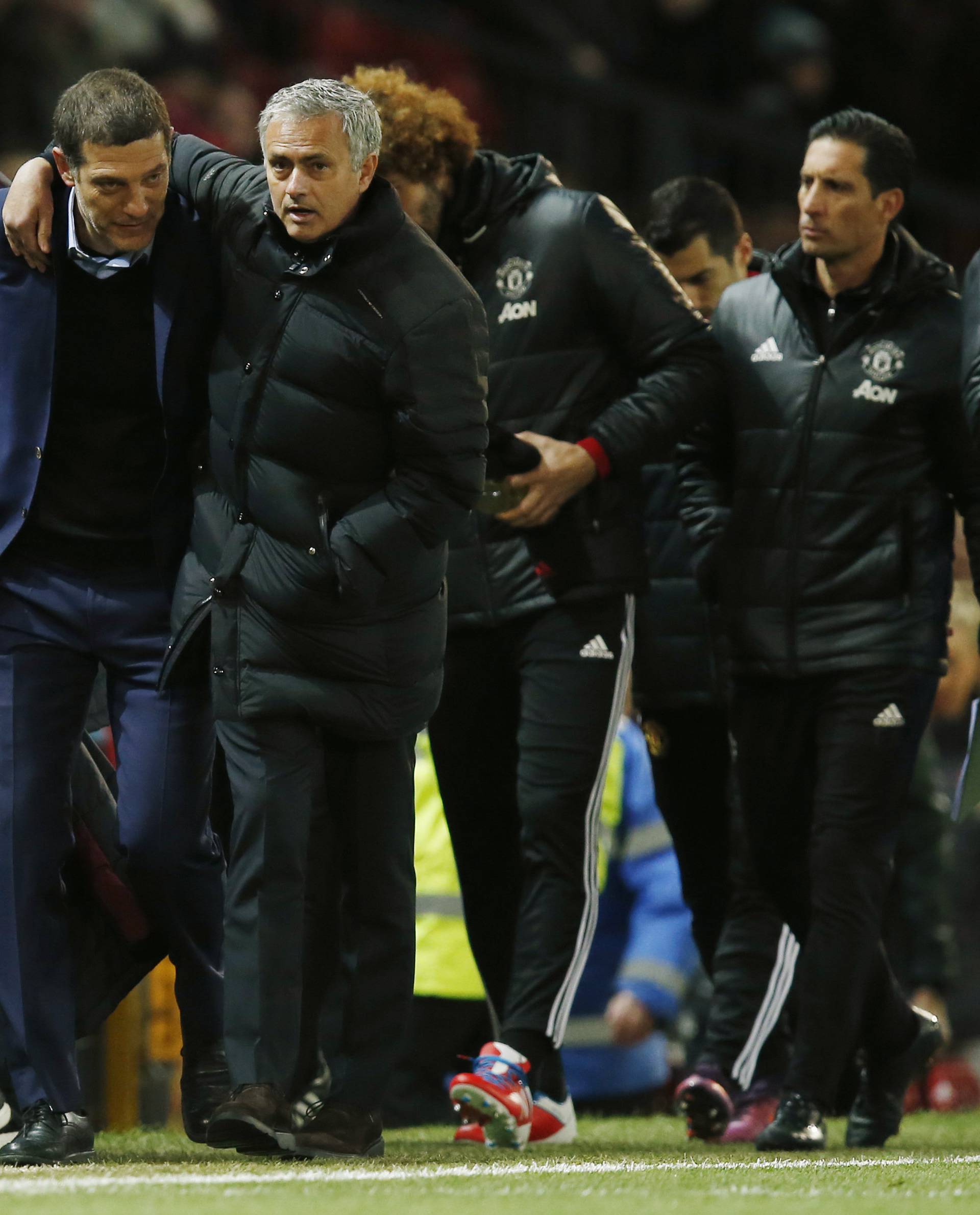 Manchester United's Wayne Rooney with Manchester United manager Jose Mourinho and West Ham United manager Slaven Bilic before the match