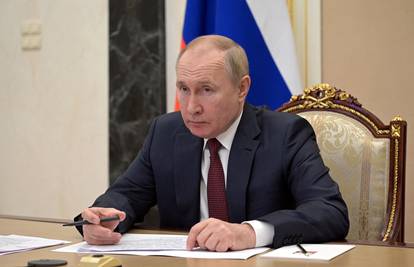 Nova strategija: Putin planira izgradnju željeznice na Arktik