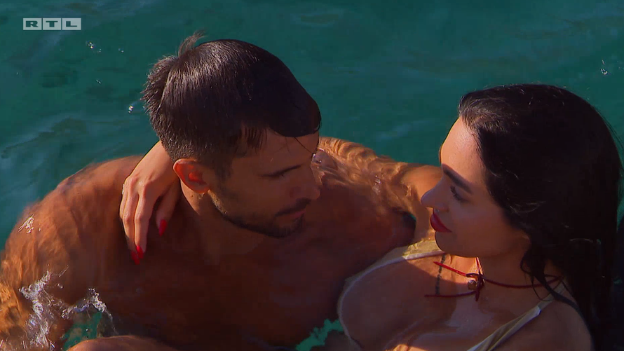 Miloš bio na romantičnom spoju s Laurom, a Barbari dao ružu...