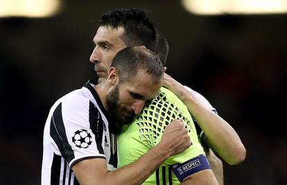 Šetnja s dinosaurima: Buffon i Chiellini ostali su vjerni Juveu