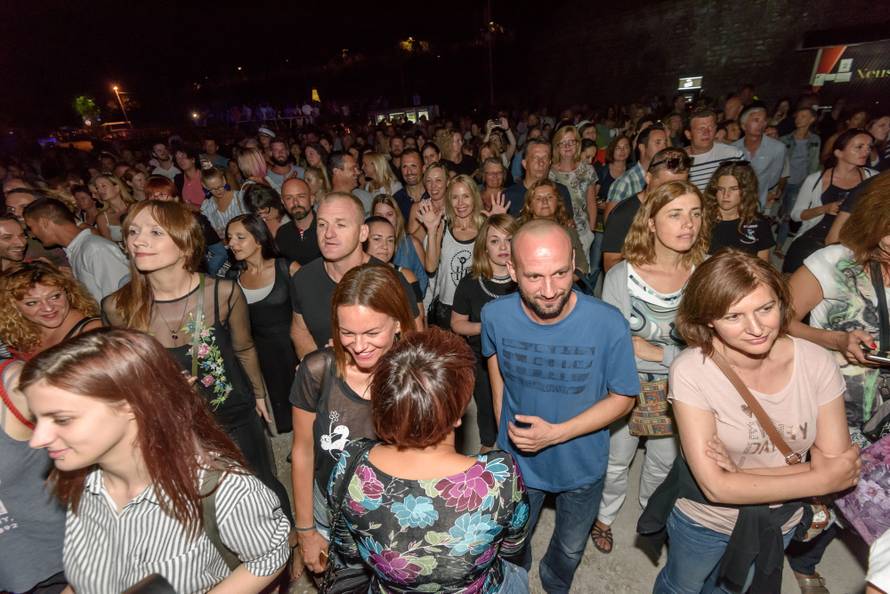 Veliki koncert u Zadru: Pet Shop Boysi rasplesali Jazine