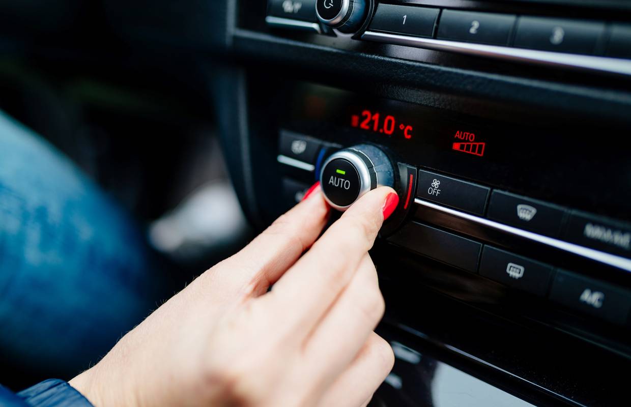 Otvorite prozor: Ugasite klimu u autu da biste uštedjeli gorivo
